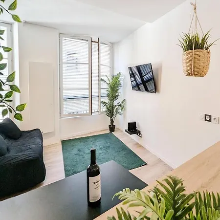 L'apesanteur - Hypercentre / Quai De Lägenhet *